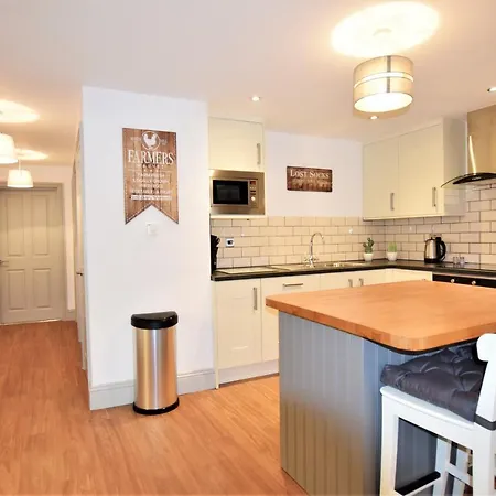 Apartment Oakfield Place - Your *